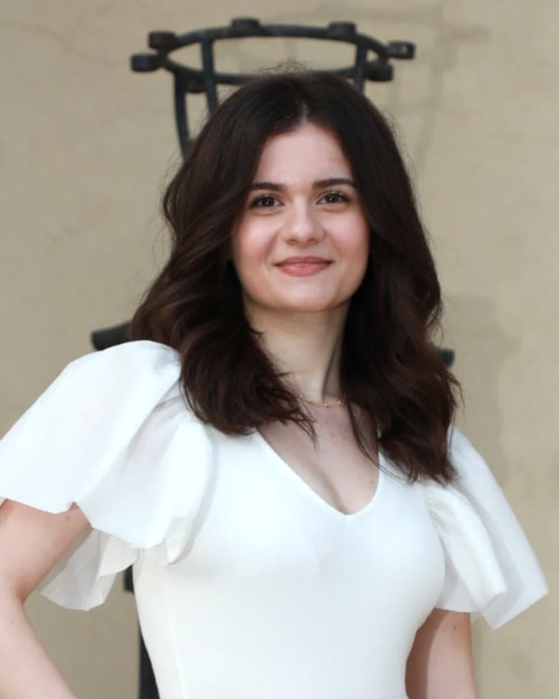 Alexandra Tudor, Profesor de limba și literatura română la Up for Learning