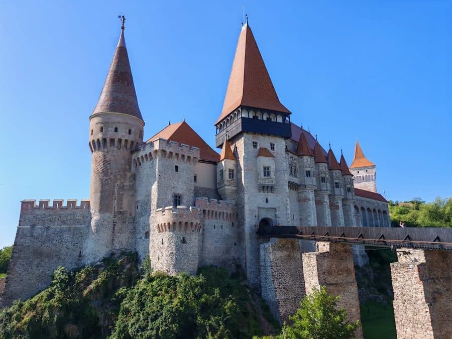 Istorie și tradiții